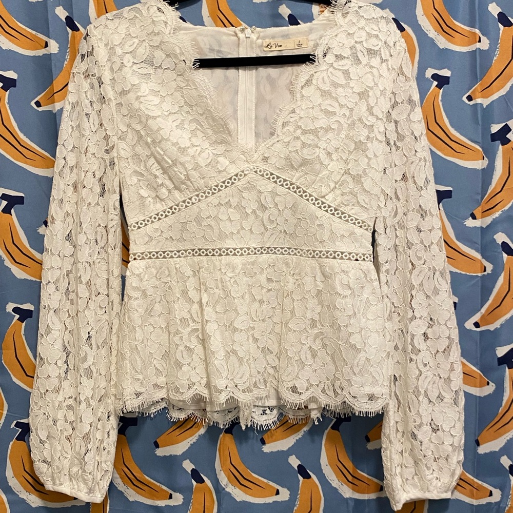 NWOT Cream Lace Peplum Blouse with Puff Sleeves
